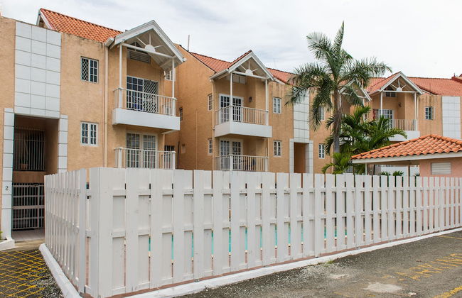 Kingston Most Centrally Located Two Bdrm - Foto 27