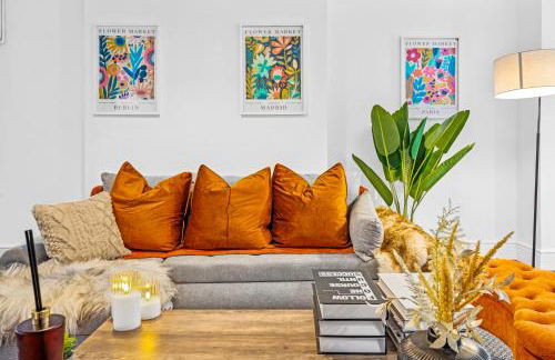 Clover House Stunning Cosy Cottage 3BR By AltoLuxo Short Lets & Serviced Accommodation With Free WiFi & Parking - Foto 15