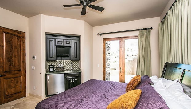 Breathtaking Views From This Hillside Masterpiece - Foto 2, Habitación