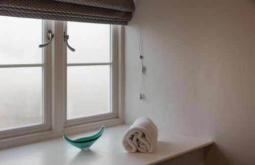 Swallow's Nest, farm get away with hot tub - Foto 11