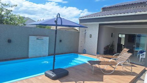 Mar Doce Lar Casa na praia de guaratuba com piscina e ar condicionado - Foto 2, sunbed