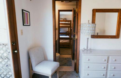 The Magic Teacup - Photo 25