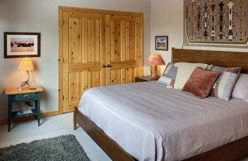 Glacier B - Photo 11