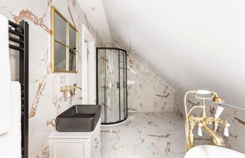 The Peacock Palace- Luxury - Foto 3