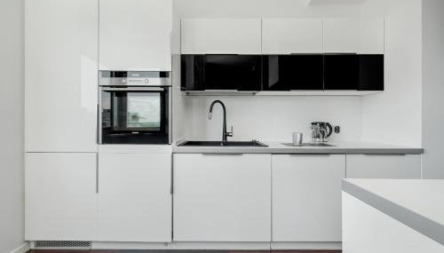 Przytulny Apartament z Parkingiem Partynice we Wrocławiu by Noclegi Renters - Foto 5