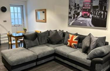 Stunning Flat with Parking Free near Sutton Station - Foto 1