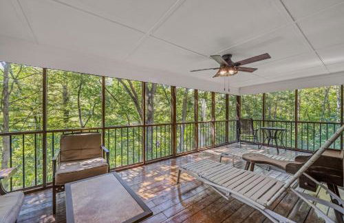Chesnutt Cabin - Riverfront, Fire Pit, Game Room, Wifi, Screen Porch, View, King Bed - Foto 14