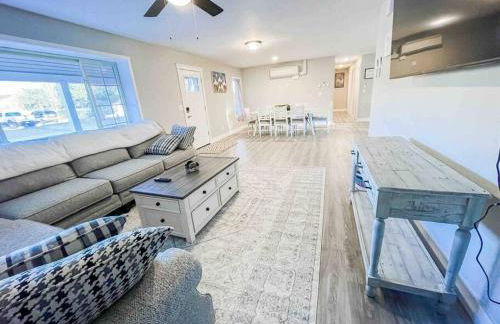 PET FRIENDLY/PING PONG/GAME ROOM!FAMILY GATHERING - Foto 15