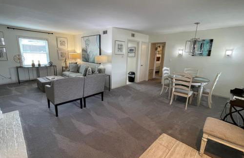 The Royal Room at Galleria - Foto 12