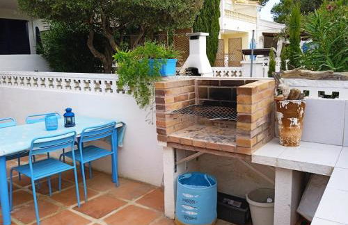 A 50 metros playa, vistas al mar, jardín, barbacoa - Foto 3