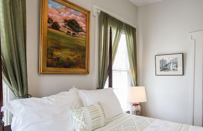 Artist's House Upper Apt Walk to Forsyth - Photo 70