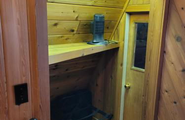 The Koal-Mine-Inn - Great Location & AC! - Foto 45