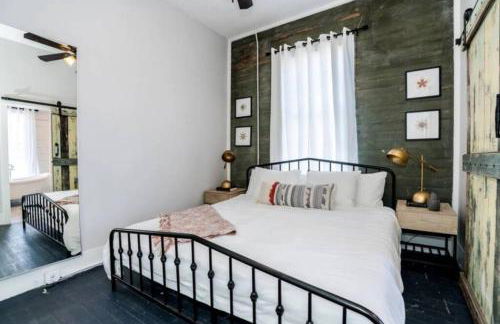 Historic Galveston homes, close to all the island has to offer - Foto 15