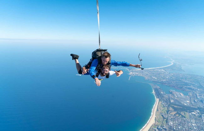 Sydney Skydiving Experience - Photo 3