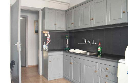 Sarris apartment - Photo 15