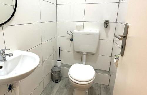 Apartments with Balcony in Krefeld - Foto 23