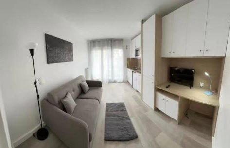 Charmant studio avec terrasse proche métro 11, dans une résidence calme, tout équipé - Foto 11