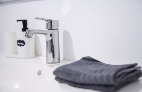 KASA FRIENDLY - Proche centre ville - Tout équipe et calme - Foto 29