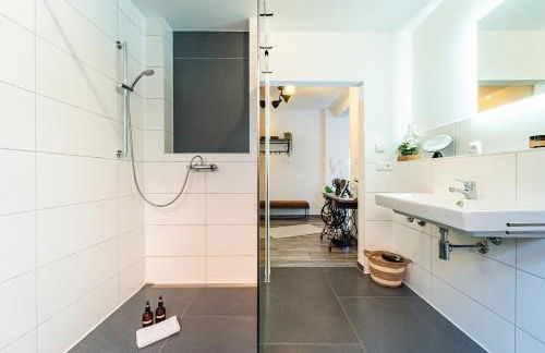 Select-Home 2 - Netflix - Kaffee&Tee - Parkplatz - viele Extras - Foto 17