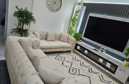 SLUXE Properties 4mins to Etihad Stadium and Coop live - Foto 4