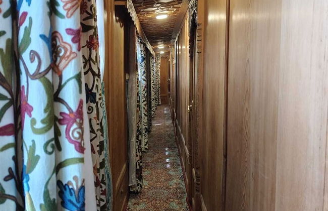 New Alzira Heritage Group of Houseboats - Foto 20