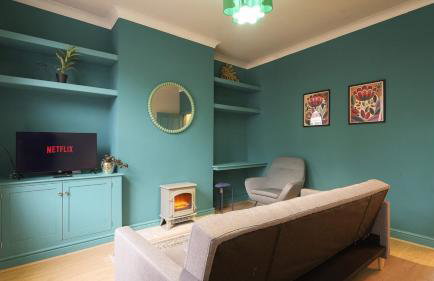 Treeton - Brand New 3 Bed House, FREE Parking & Great for Groups - Hosted by Stay Host Save - Photo 18