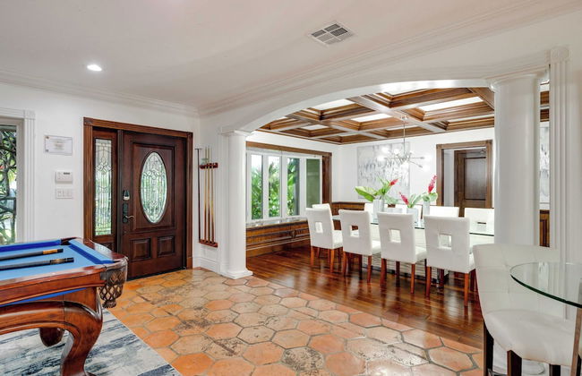 Coral Ridge Getaway by Avantstay Pool, Hot Tub, Billiards + 5mins to Beach! - Foto 9