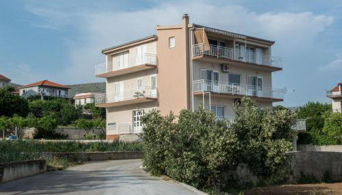 Apartment in Seget Donji With Terrace - Foto 2
