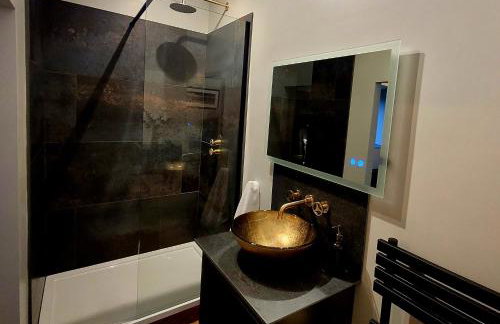 Underhill Coach House - Photo 9