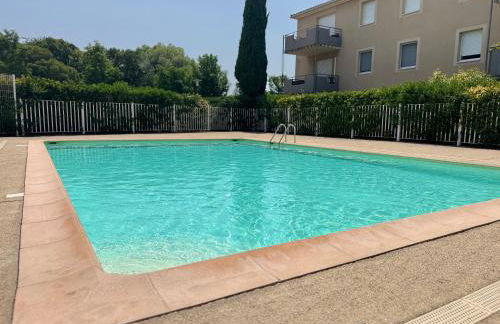 LA PROVENCE - '' TRAVELLER AWARD 2026 '' - Charming modern family apartment, pool & private parking near Avignon, fully renovated with interior-architect design - Foto 30