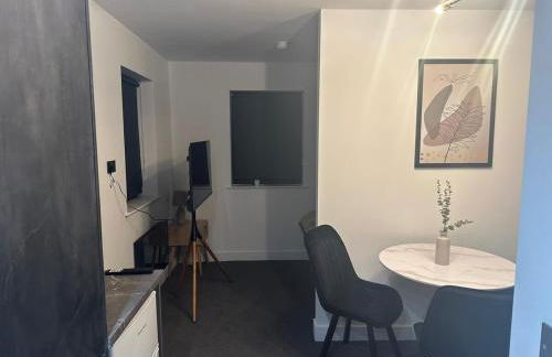 Adam Court Apartments - PE1 - Contractor Friendly - Choice of Studios or 1 Bed Apartments - Free Parking - Sofa Beds - Sky TV - Full Kitchen - Washer Dryer - WiFi - Foto 16