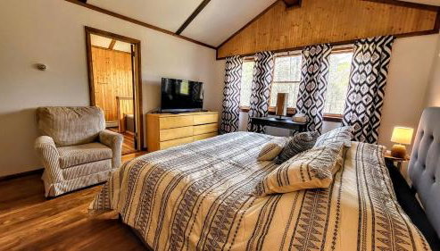 The Wooden Nest by Avantstay Deck, Big Yard w/ Hammocks & Fire Pit - Foto 4, Other