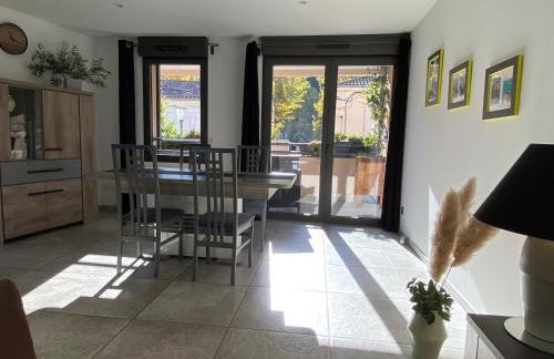 T3 au pied des Tours du Château - Foto 16