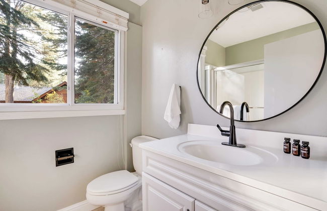 Homewood by Avantstay Amazing Family Cabin w/ Hot Tub & Sauna - Foto 15