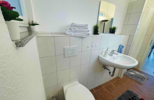 Tiny Bungalow, Check-In Kontaktlos, Zentral, Duisburg - Photo 11