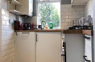 Lovely 3 beds house 6 guests King beds - Foto 5