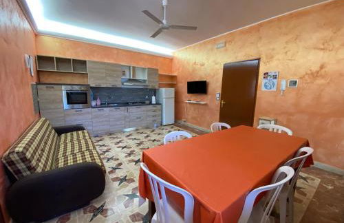 200m from the Sea - Large Private Patio with BBQ - Foto 5