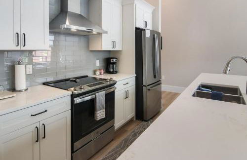 Golden Lofts Unit 1 Downtown Traverse City 1BD 1BA - Foto 7