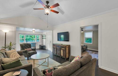 Pet-Friendly Pickens Vacation Rental with Fire Pit - Foto 6