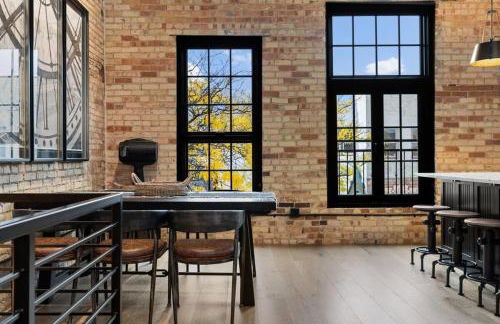 Luxury TC Loft: Historic Condo! - Foto 20