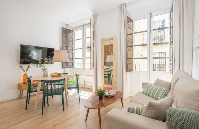 Apartamentos Luna Suites Palacio Dorita - Foto 1