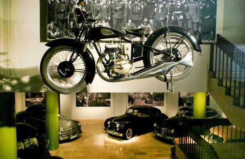 Apartosuites Jardines de Sabatini - Photo 22