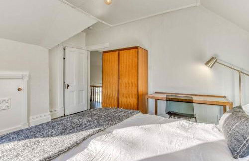 Landmark 23 - Photo 20