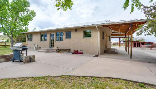 Montrose Family Home with Yard and Fruit Trees! - Foto 4