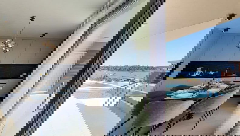 Mark 1 - 100 m From sea - A1 - Foto 1, Imagen principal