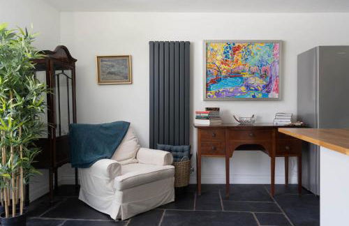 4-Bed Cottage - Pets with Garden & Wood Burner - Foto 4