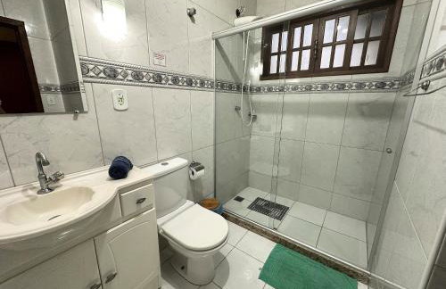 Casarão com quintal na quadra da praia | ROCM1217 - Foto 33
