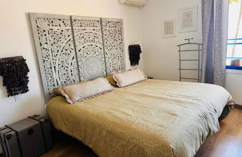 Private apartment with stunning ocean views and sunset. - Photo 14