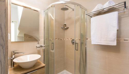 Bolla D'Oro Luxury Villas - Foto 3, Shower