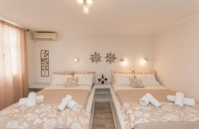 Naxos Enjoy Apartments - Photo 6